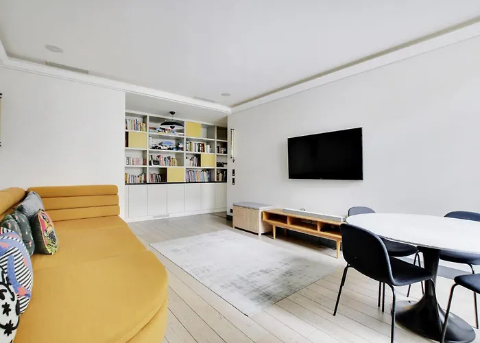 Apartment Bastille With Services By Pick A Flat *