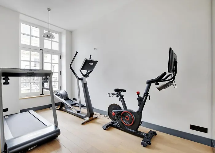 Bastille With Services By Pick A Flat *