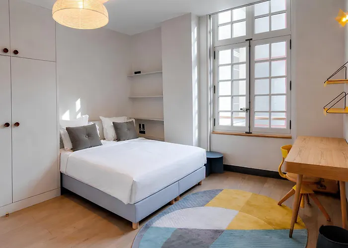 Bastille With Services By Pick A Flat *